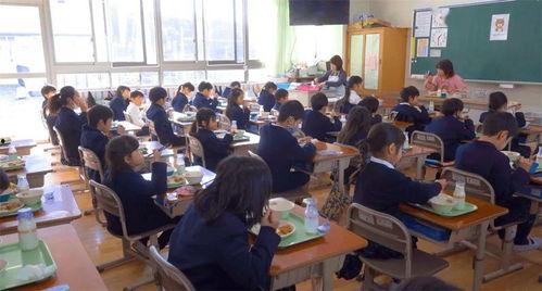 吃瓜天堂奇葩课堂,揭秘校园里的另类教育奇观 第3张 吃瓜天堂奇葩课堂,揭秘校园里的另类教育奇观 第3张