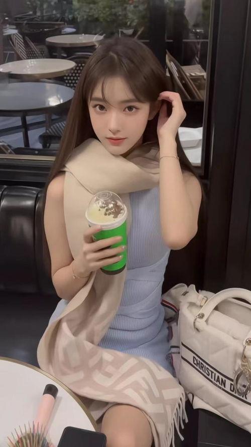 美女吃白瓜,美女邂逅清新白瓜美食之旅